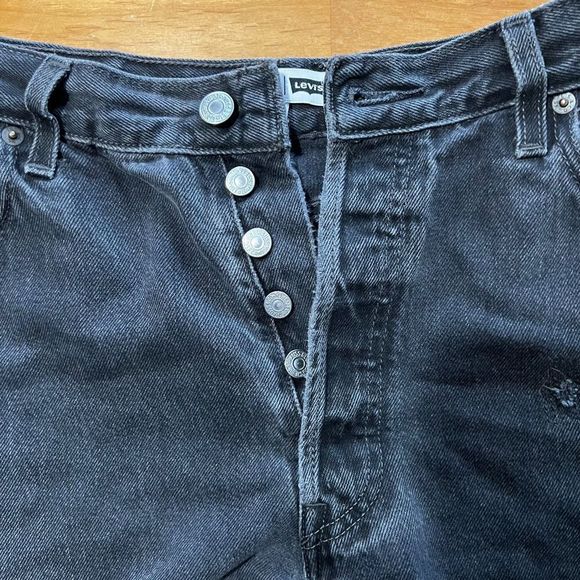 RE/DONE LEVI’S black button fly jean shorts Sz 29 - Picture 4 of 7